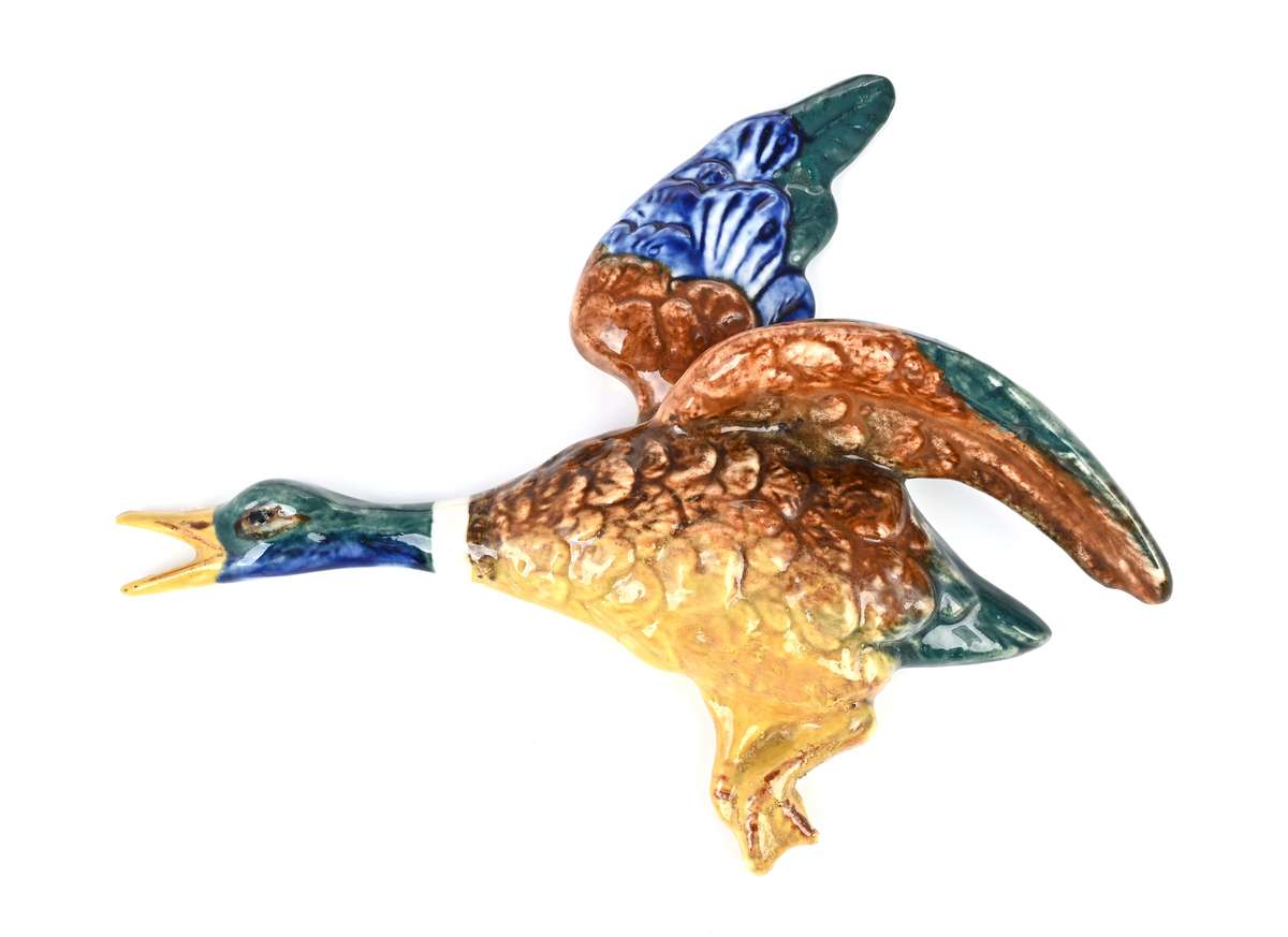 Set of 5 Flying Ducks ( 27/22 to 15/13cm ) some restoration