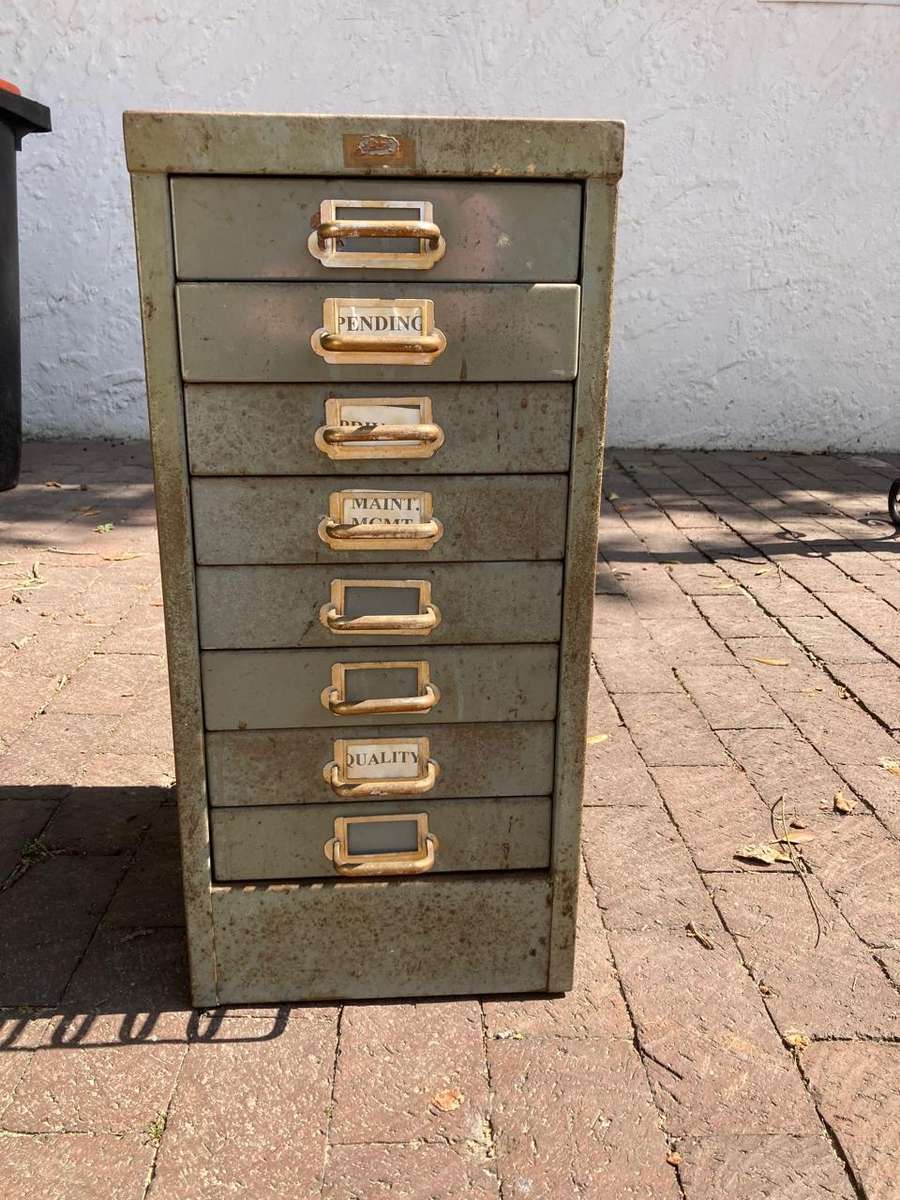 Vintage Metal Filing Cabinet ( 62 x 38 x 30 cm )