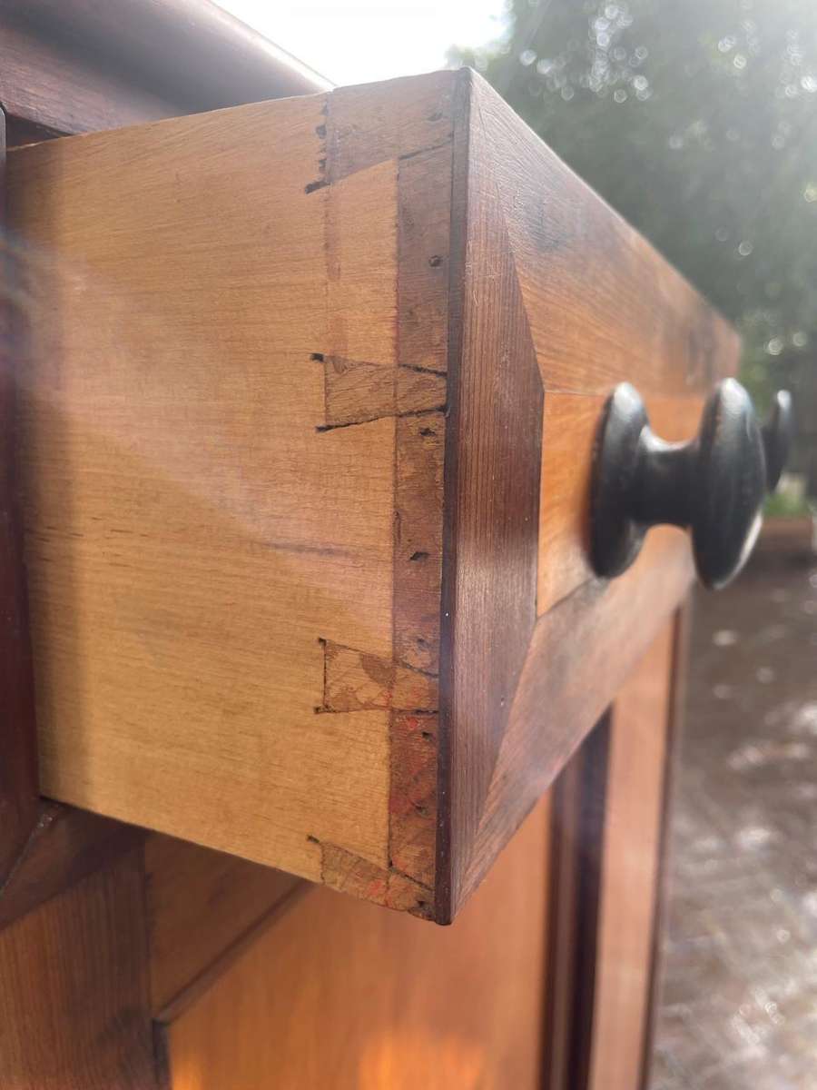 Cape Yellowood /Stinkwood Jonkmanskas ( 148 x 114 x 48 cm )