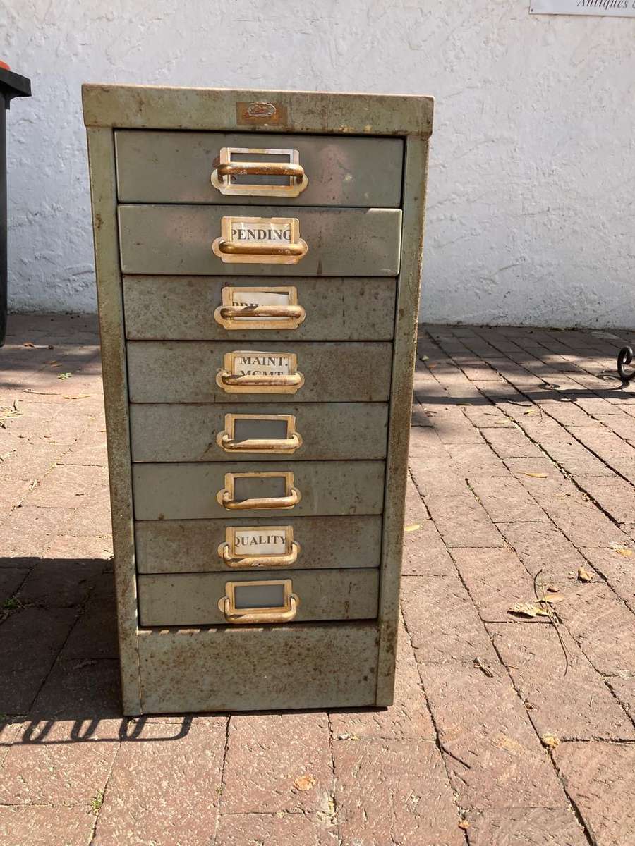 Vintage Metal Filing Cabinet ( 62 x 38 x 30 cm )