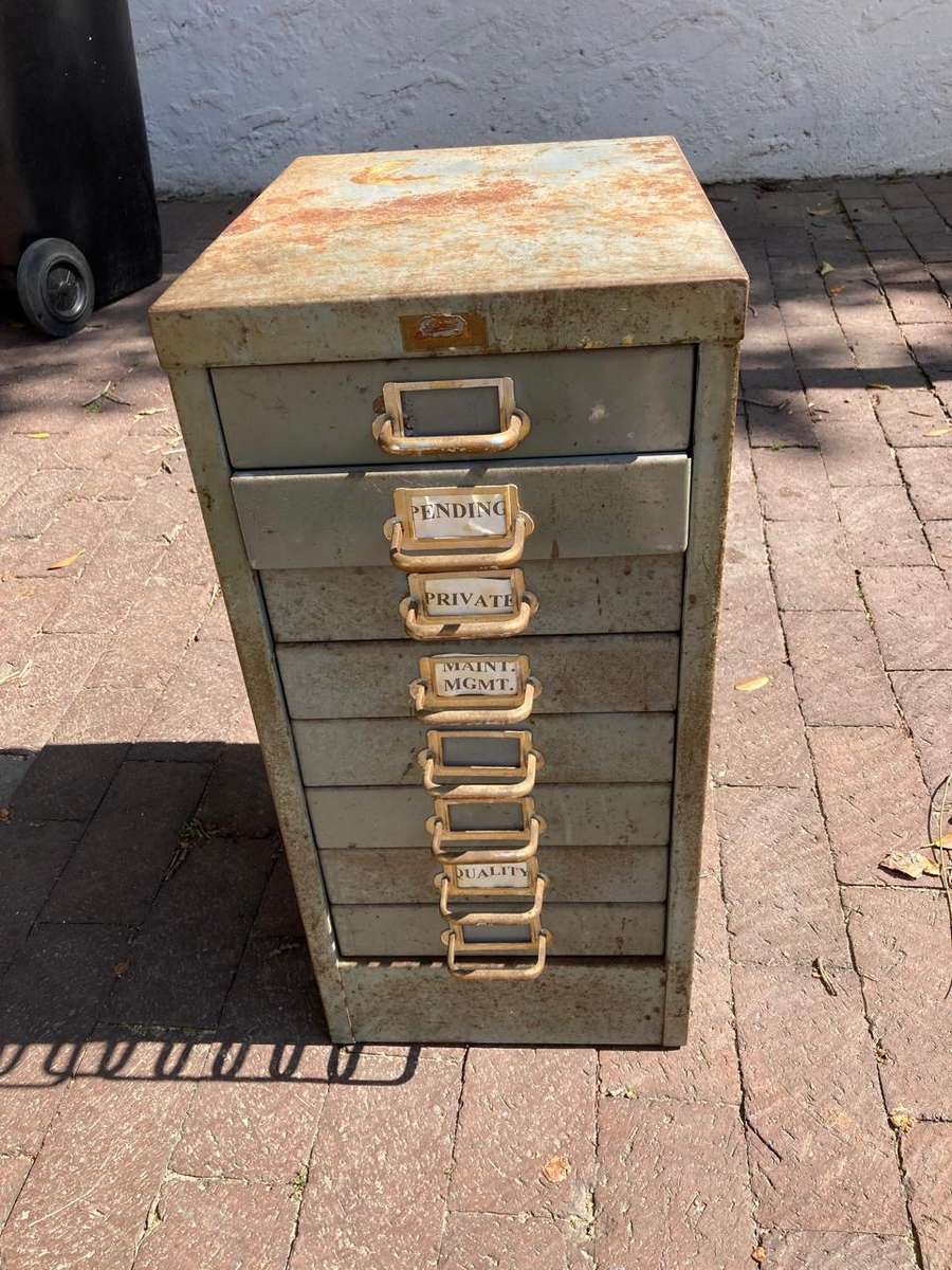 Vintage Metal Filing Cabinet ( 62 x 38 x 30 cm )