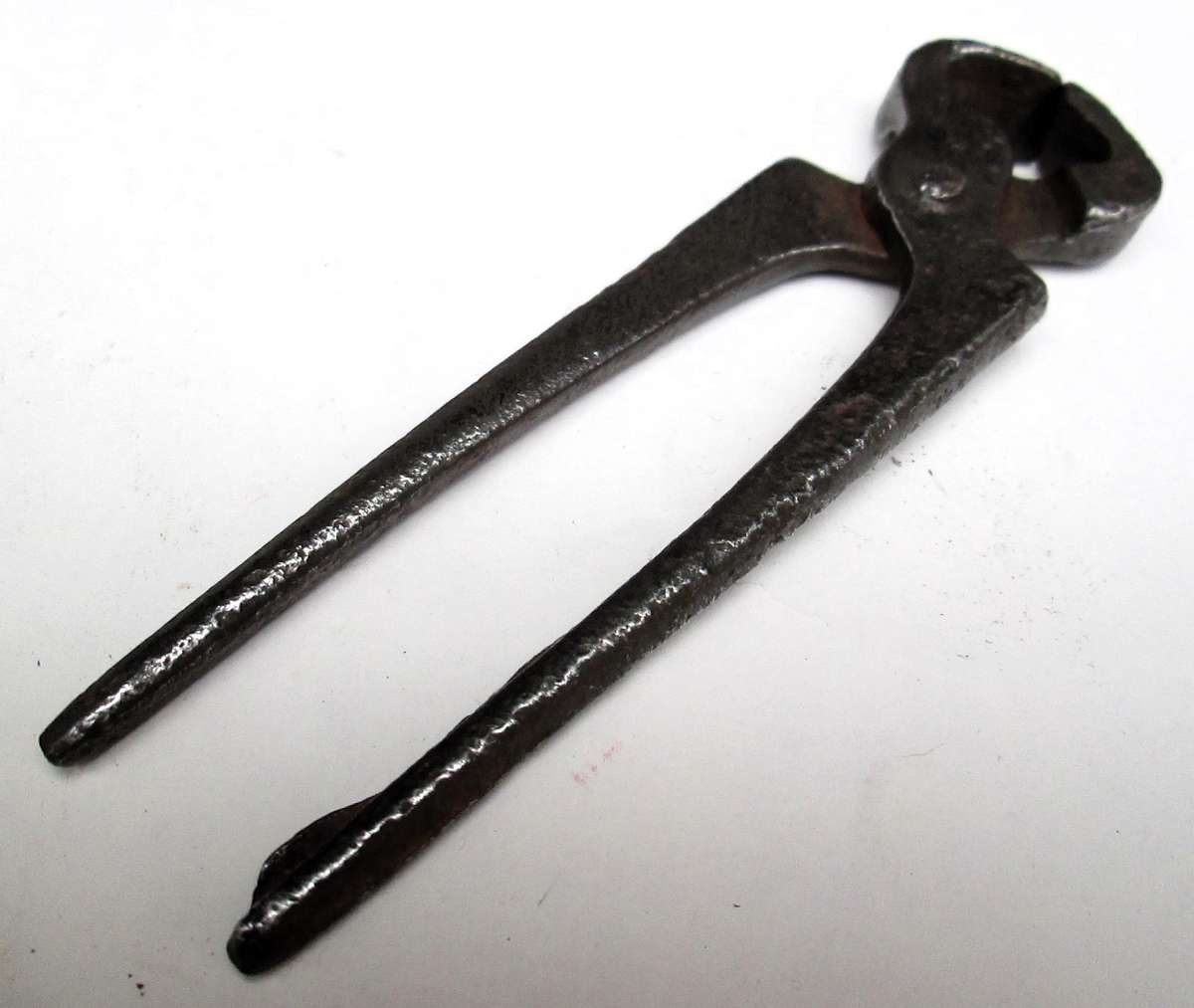 MINUTURE NAIL PULLER