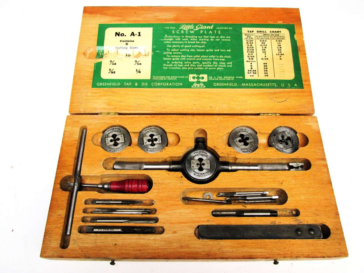 TAP AND DIE SET