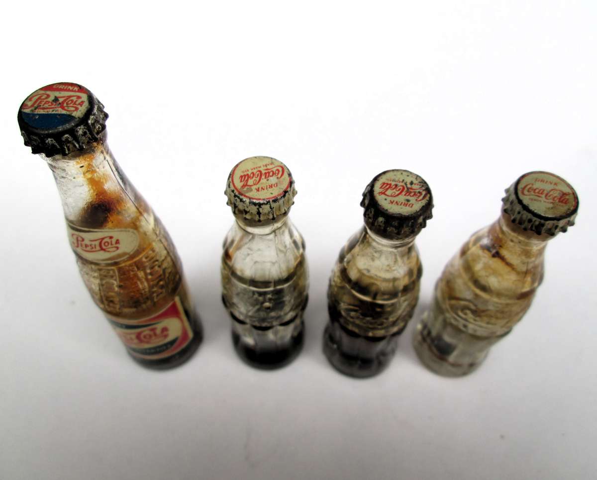 COKE x3, PEPSI COLA x1 MINUTURE BOTTLES