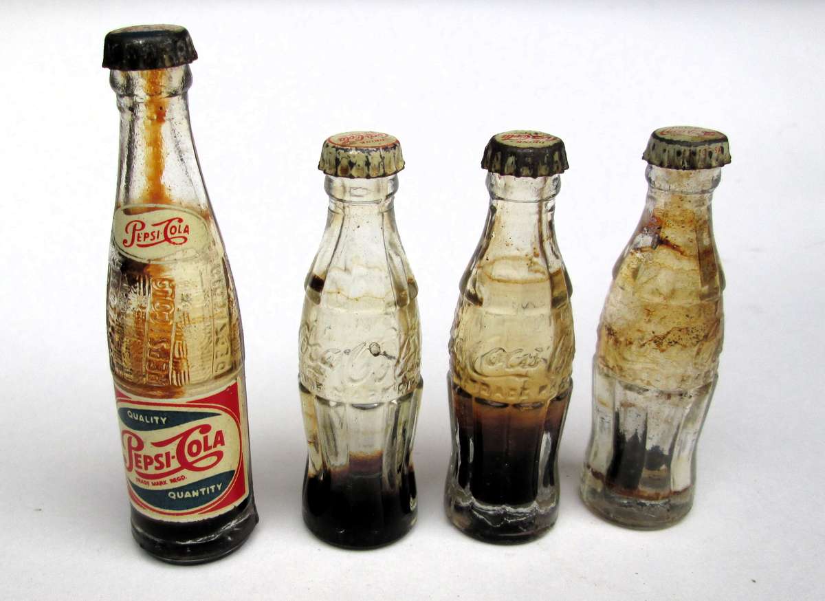 COKE x3, PEPSI COLA x1 MINUTURE BOTTLES