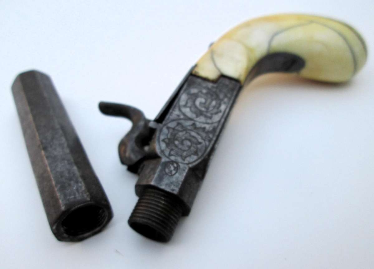 Percussion, black powder pistol Francotte blow of fist with forced ball.