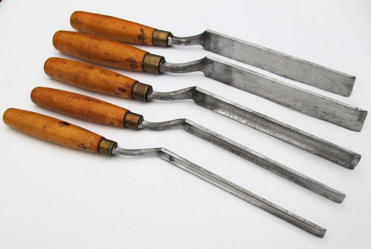 LARGE MARPLES PATTERN MAKER'S CRANK & STRAIT NECK PARING GOUGES