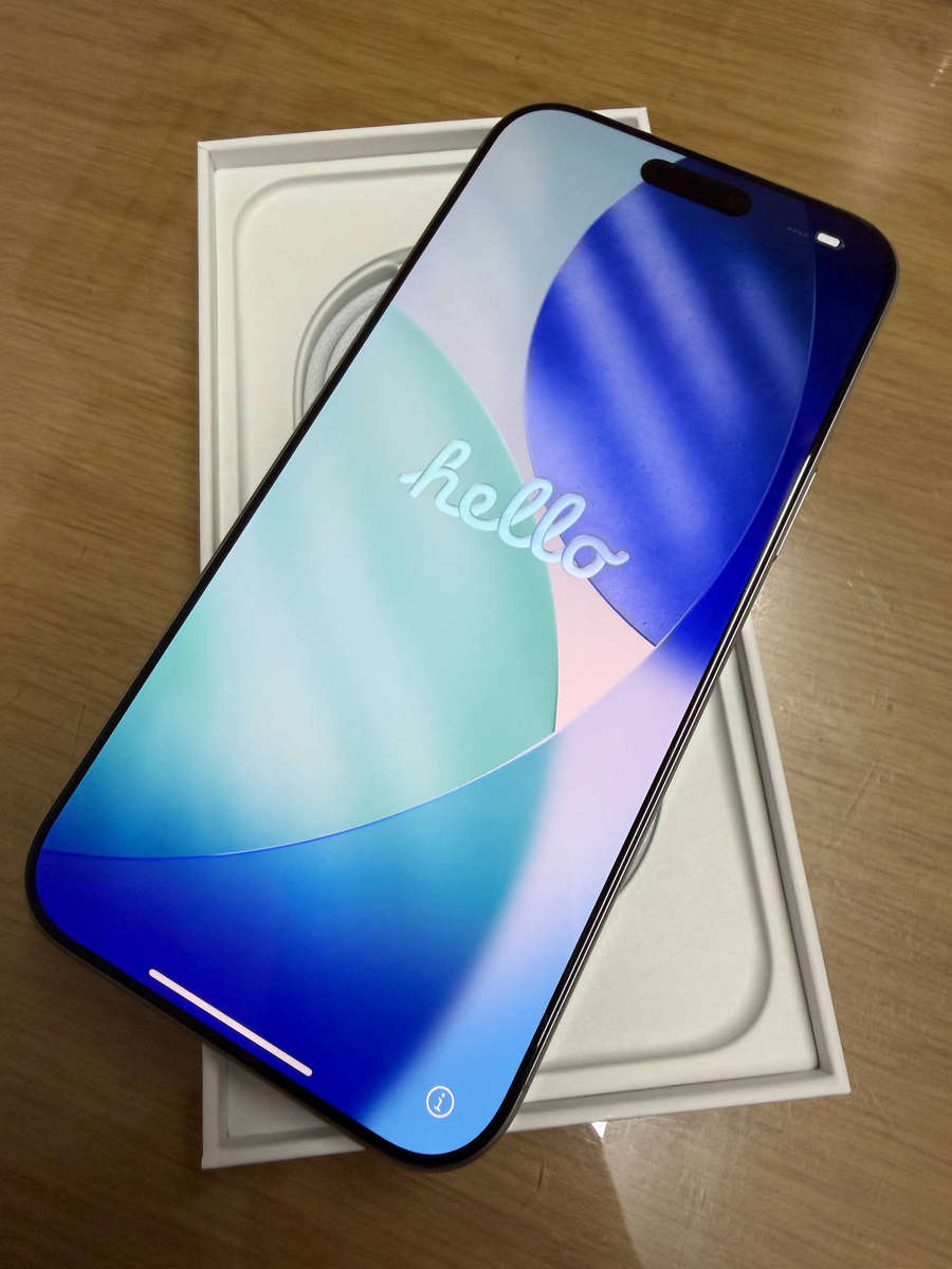 ***GREAT PRICE*** iPHONE 16 PRO MAX***HUGE STORAGE***