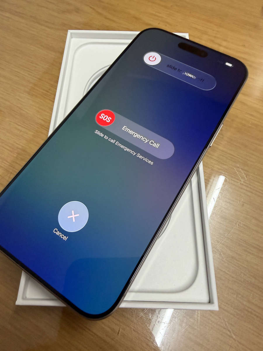 ***GREAT PRICE*** iPHONE 16 PRO MAX***HUGE STORAGE***