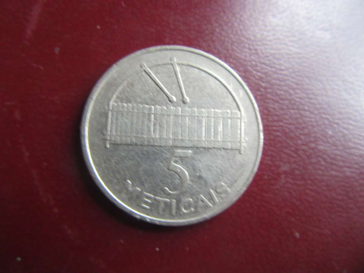 MOCAMBIQUE - 5 METICAIS2012 - AS8