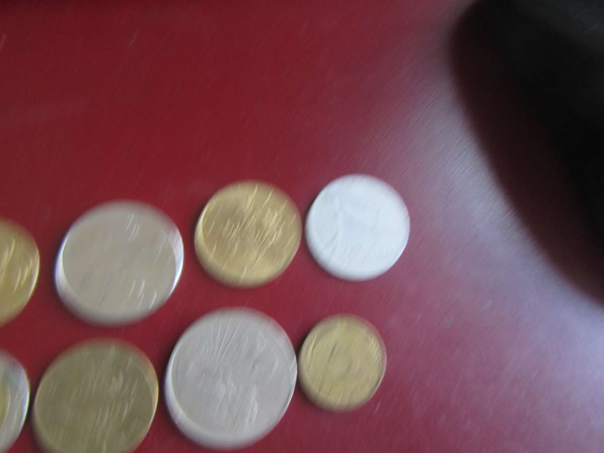 GOOD START FOR THE BEGINNER - 10 INTERNATIONAL COINS - AS PER SCAN - AS20