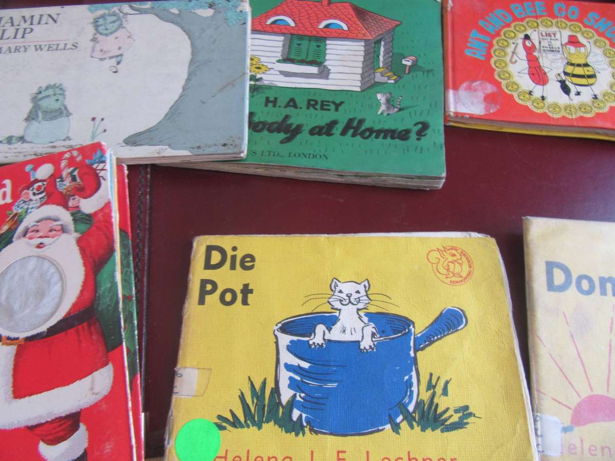 CLEARANCE11 35 OLD CHILDREN'S BOOKS IN FAIR CONDITIONS - BID PER BOOK
