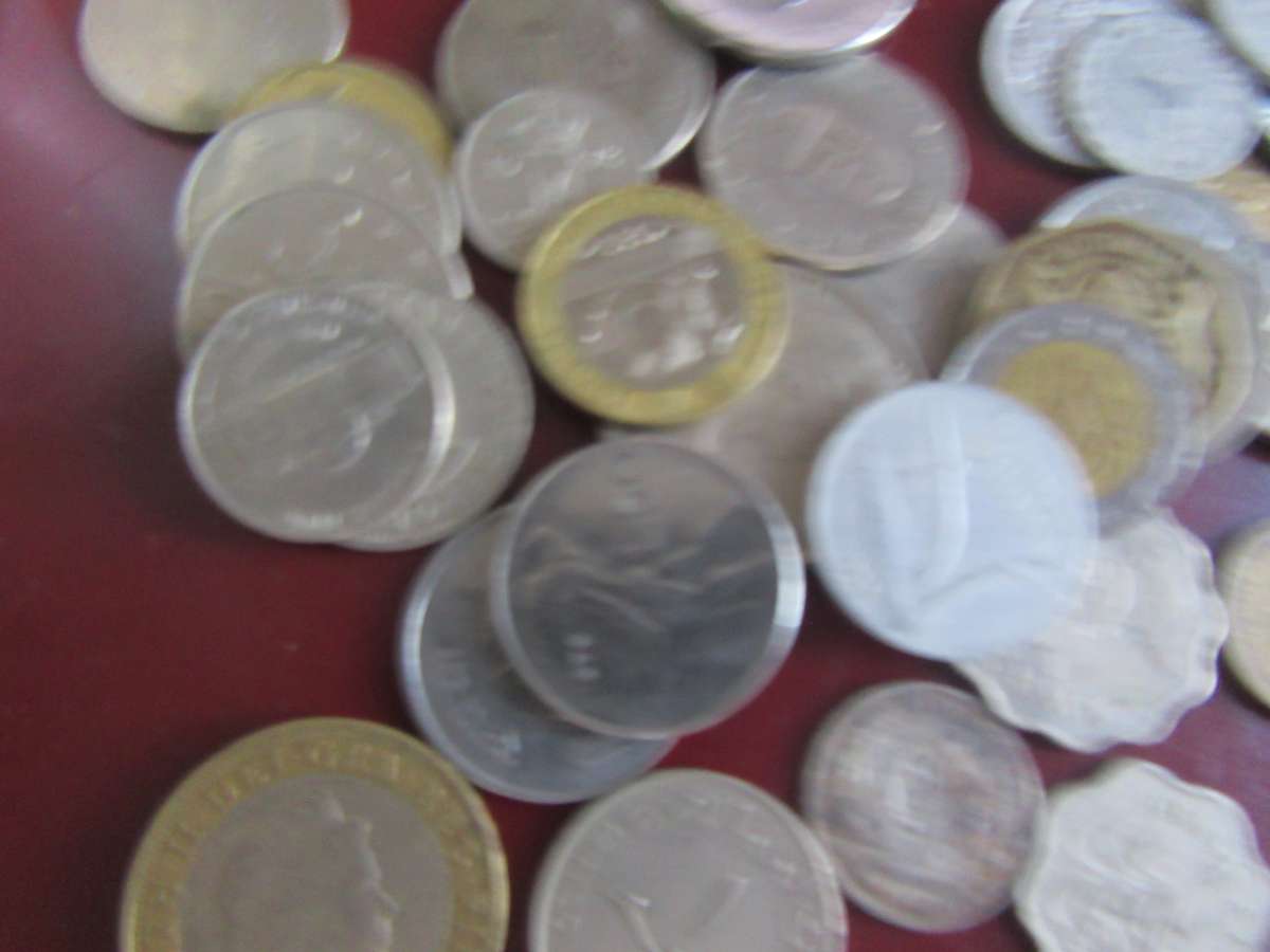 140 ASSORTED INTERNATIONAL COINS - AS PERSCAN - BID PER ITEM - FA