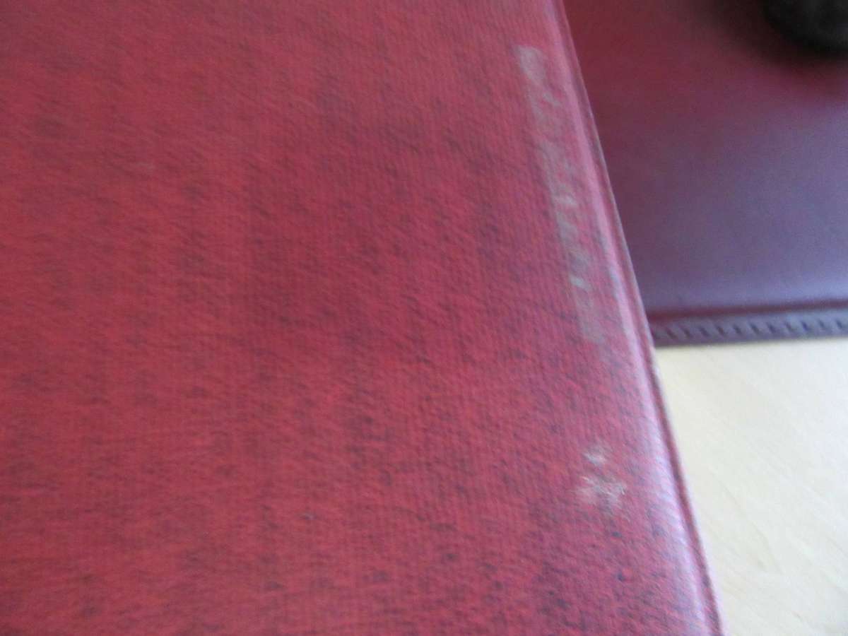 Old Stockbook - 14 pages filled with hundreds of international stamps - Bid per page