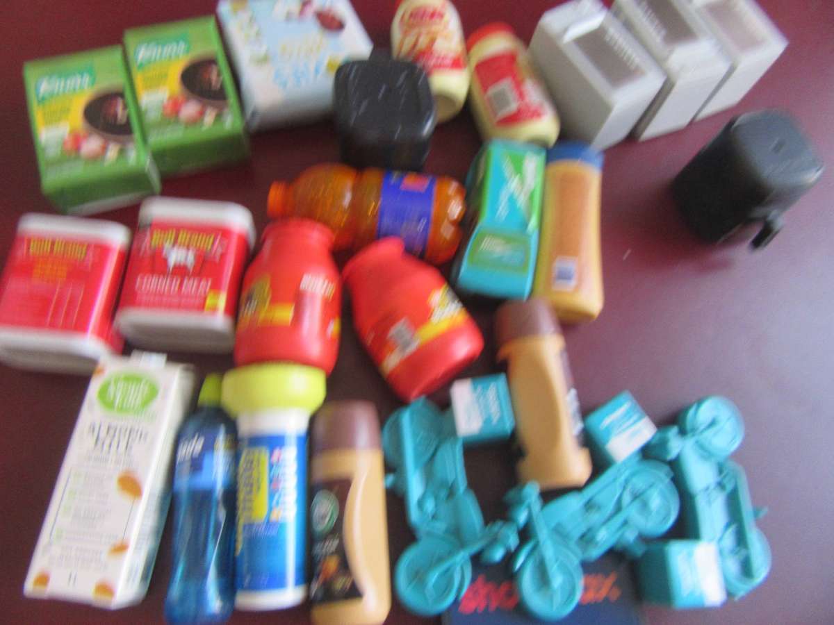 CHECKER'S LITTLE SHOP GOES XTRA - 26 VARIOUS ITEMS INCL. DUPLICATES - AS PER SCAN - BID PER ITEM