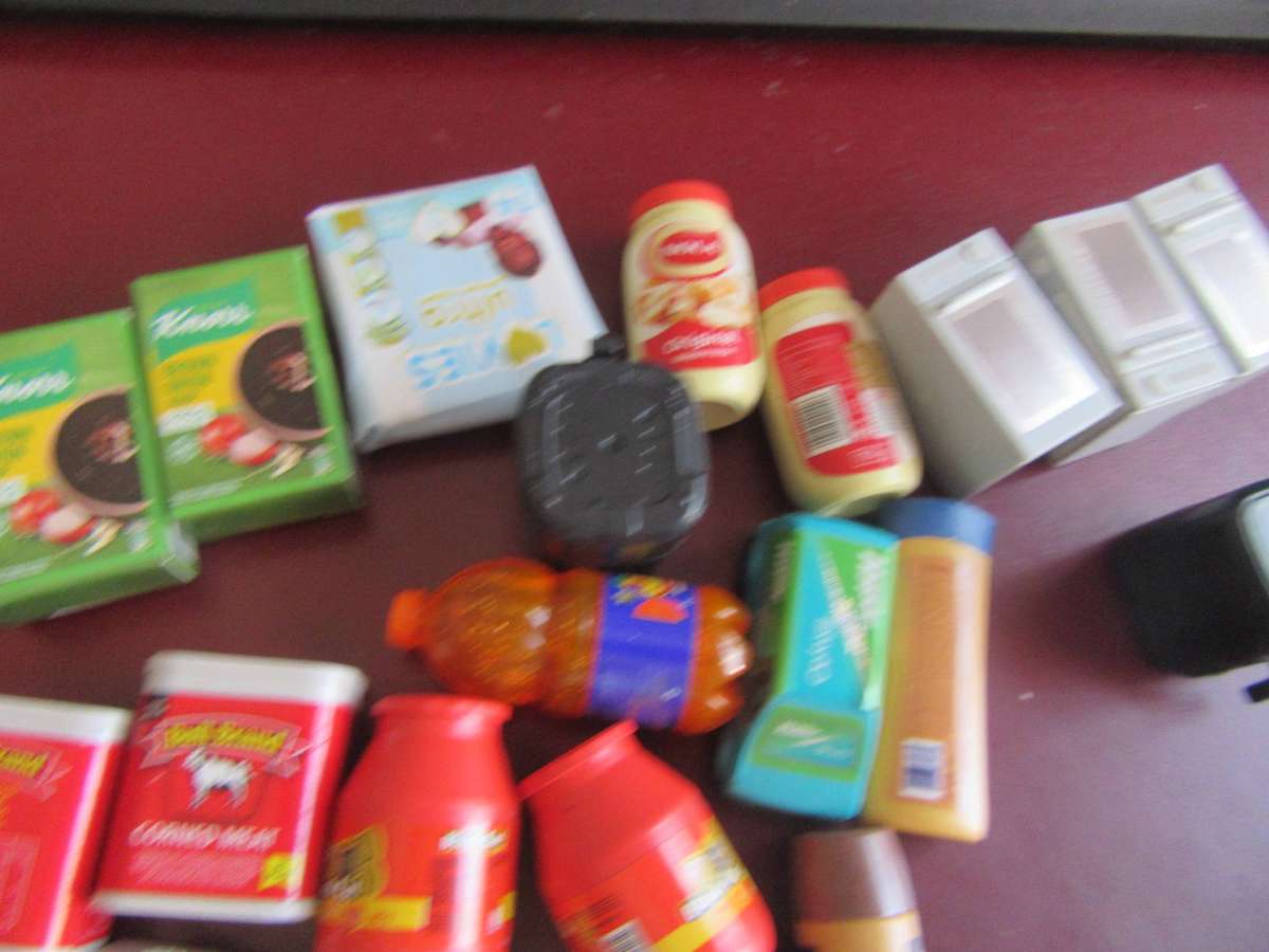 CHECKER'S LITTLE SHOP GOES XTRA - 26 VARIOUS ITEMS INCL. DUPLICATES - AS PER SCAN - BID PER ITEM