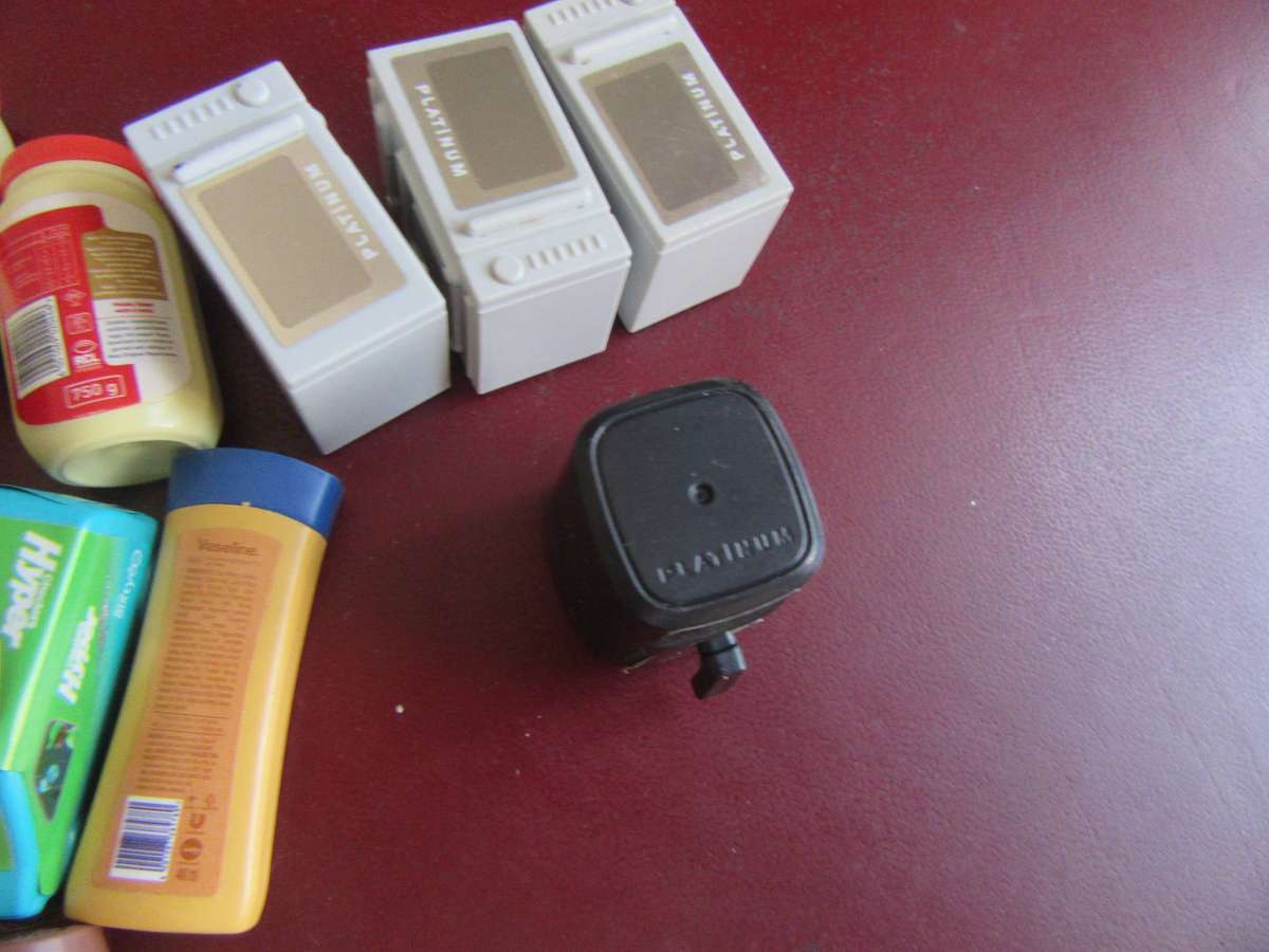 CHECKER'S LITTLE SHOP GOES XTRA - 26 VARIOUS ITEMS INCL. DUPLICATES - AS PER SCAN - BID PER ITEM