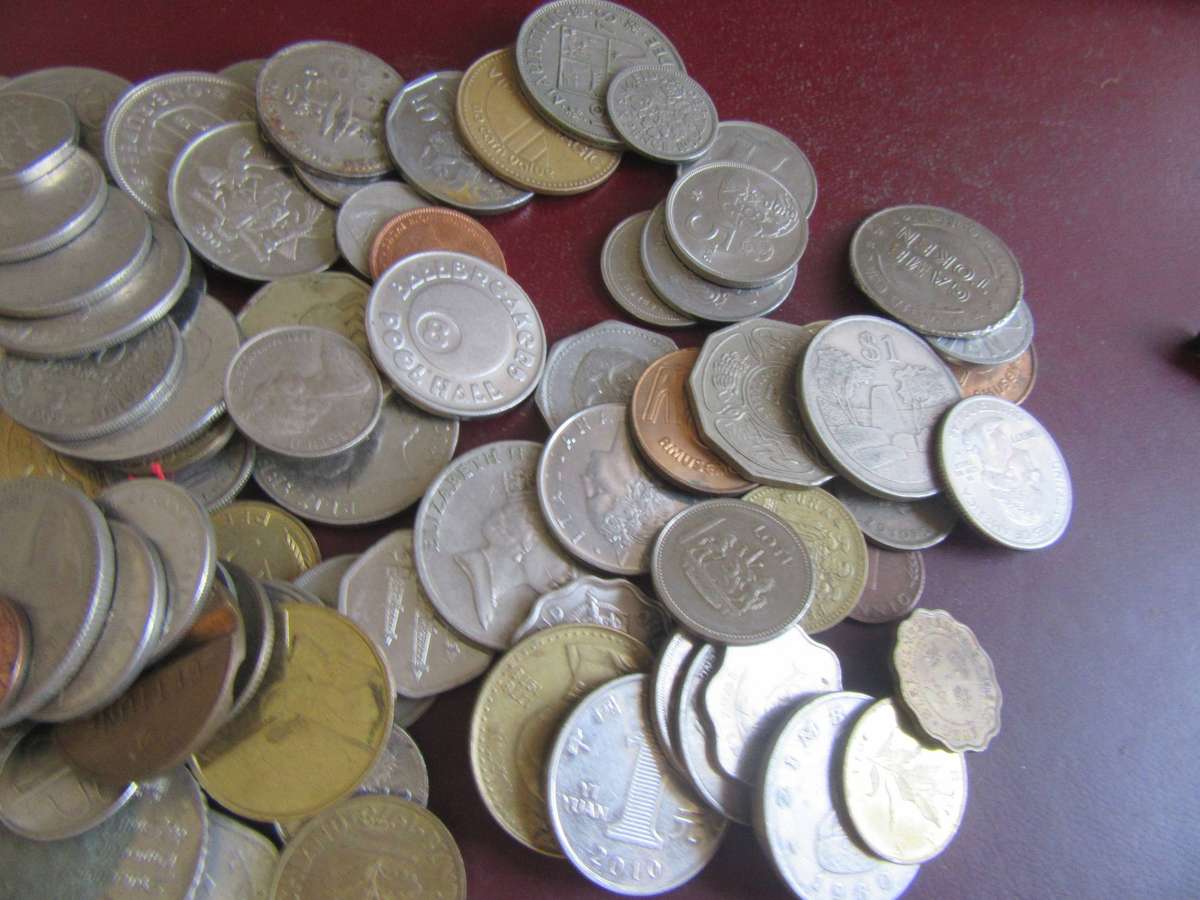 GOOD START FOR THE BEGINNER - 125 INTERNATIONAL COINS AS PER SCAN - BID PER COIN - LOT18