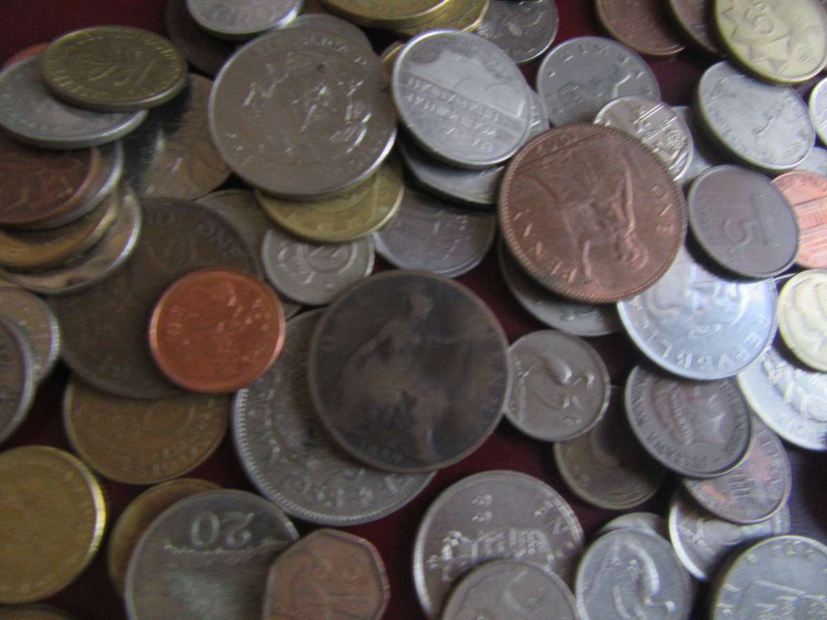 GOOD START FOR THE BEGINNER - 125INTERNATIONAL COINS INCL. RSA COINS - T- BID PER COIN- LOT2