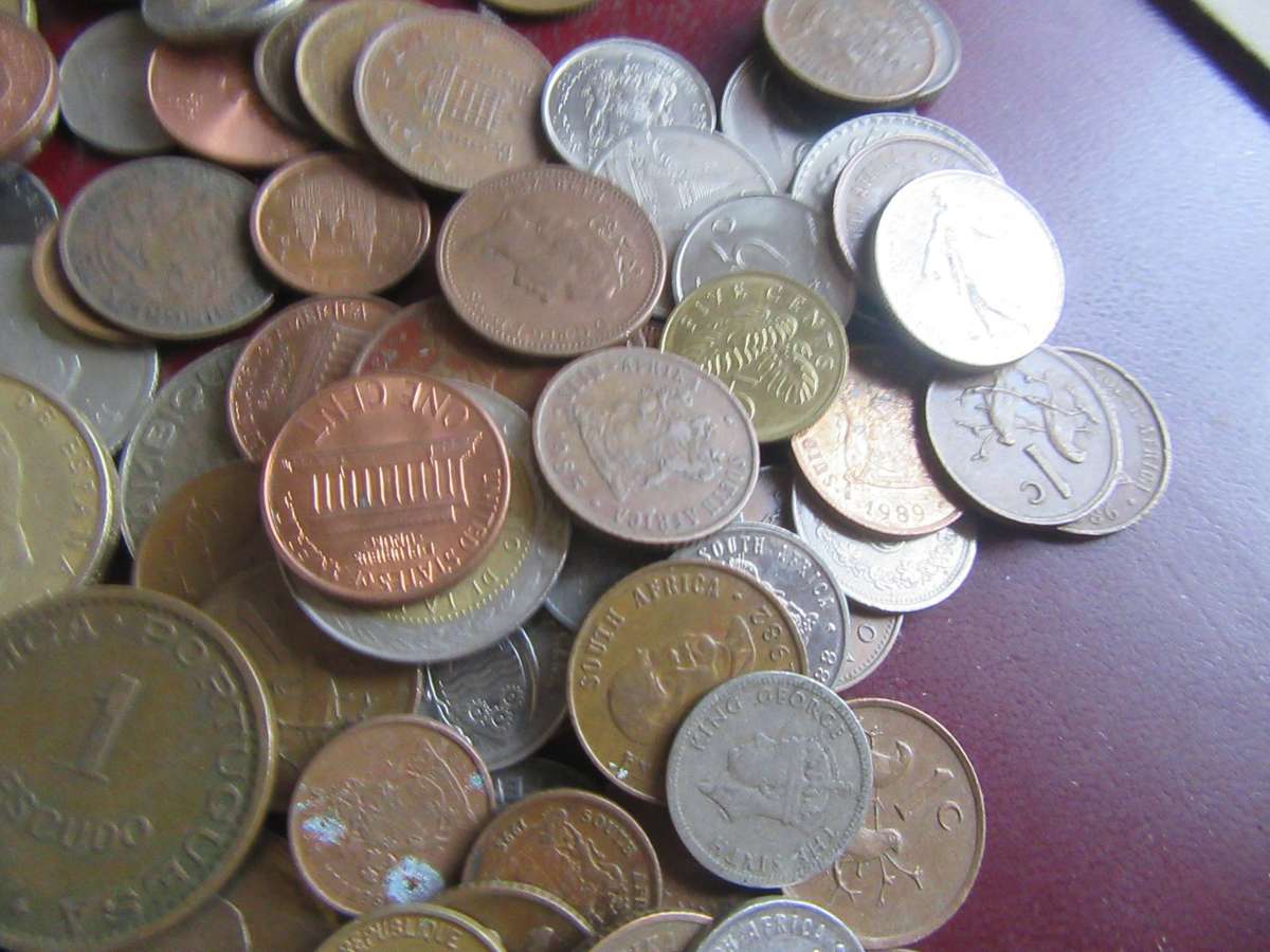 GOOD START FOR THE BEGINNER - 125INTERNATIONAL COINS INCL. RSA COINS - BID PER COIN - LOT3