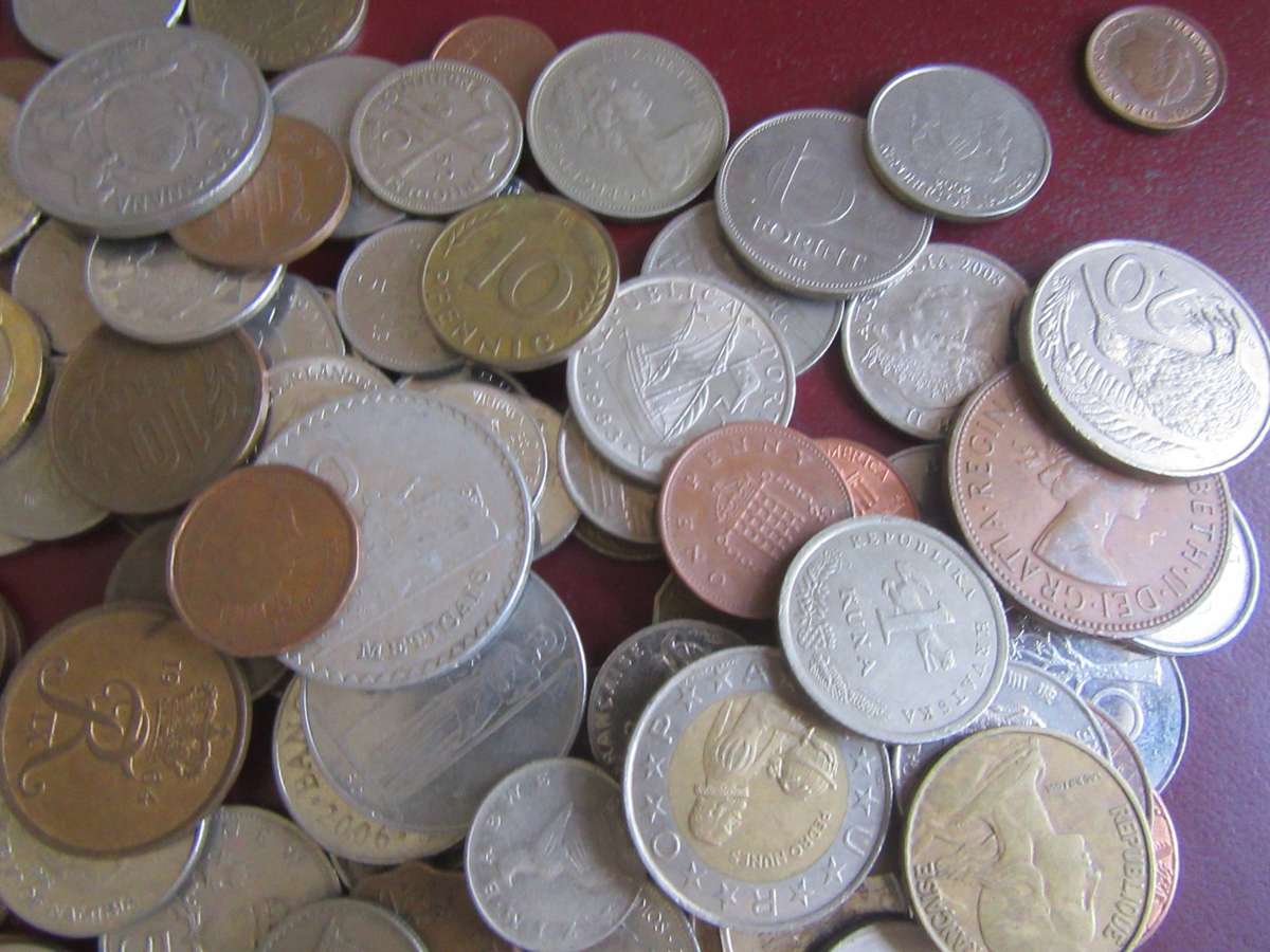 GOOD START FOR THE BEGINNER - 125INTERNATIONAL COINS - ASPER SCAN -BID PER COIN -LOT5