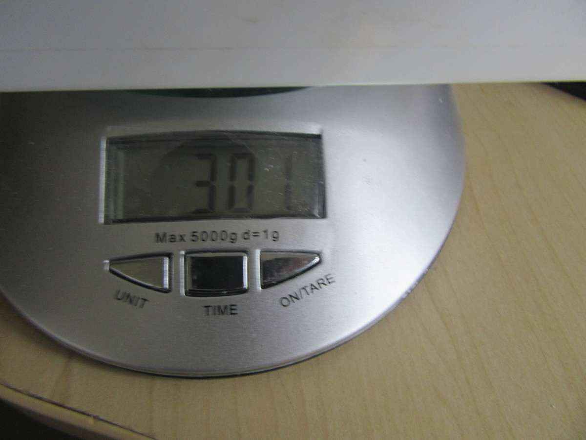 300g OF MINI LEGOS - AS PER SCAN - BID PER 2 GRAMS - LE10