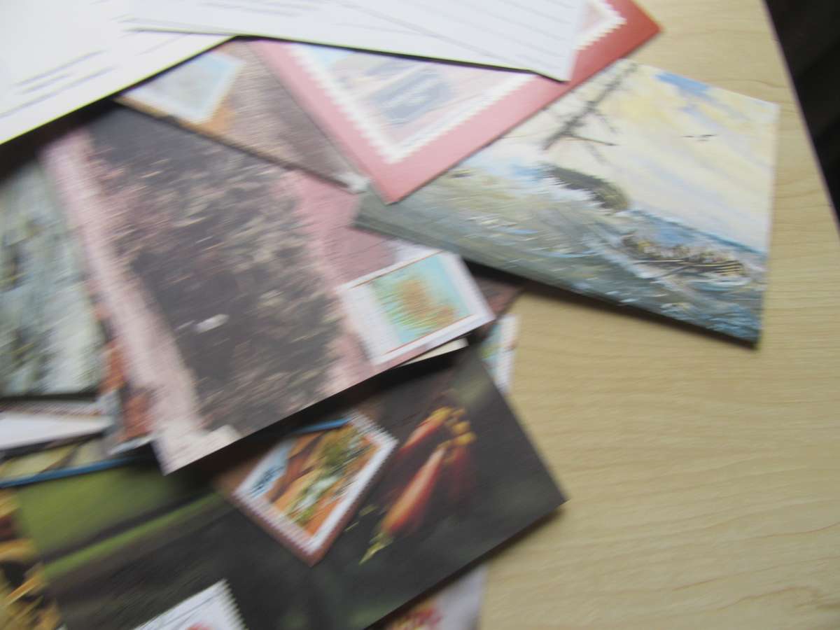 120 VARIOUS NEW POST CARDS WITH STAMPS - INCL.DUPLICATES - AS PER SCAN - BID PER ITEM