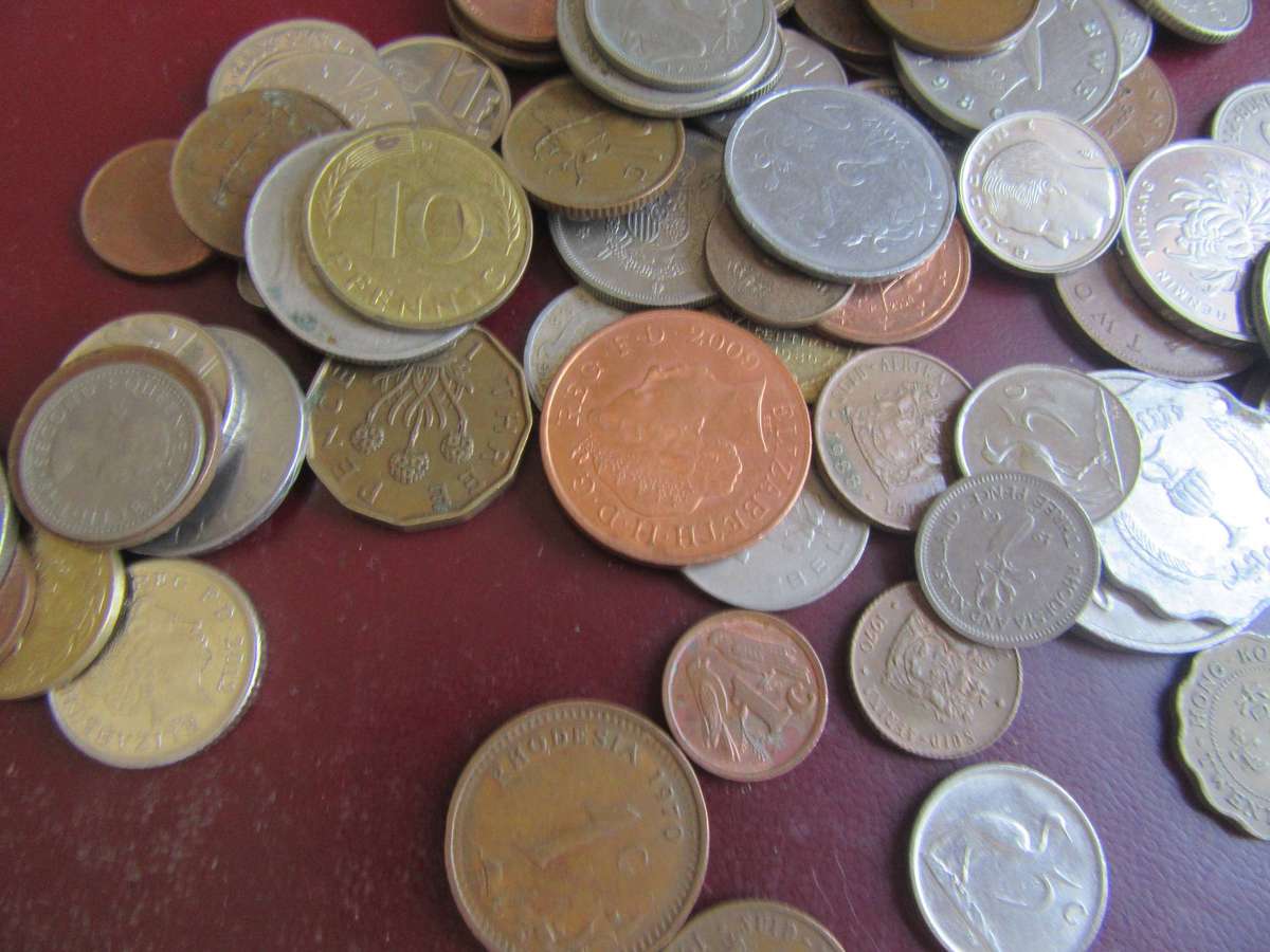 GOOD START FOR THE BEGINNER -200  INTERNATIONAL COINS - ASPER SCAN - LOT3 -BID PERCOIN