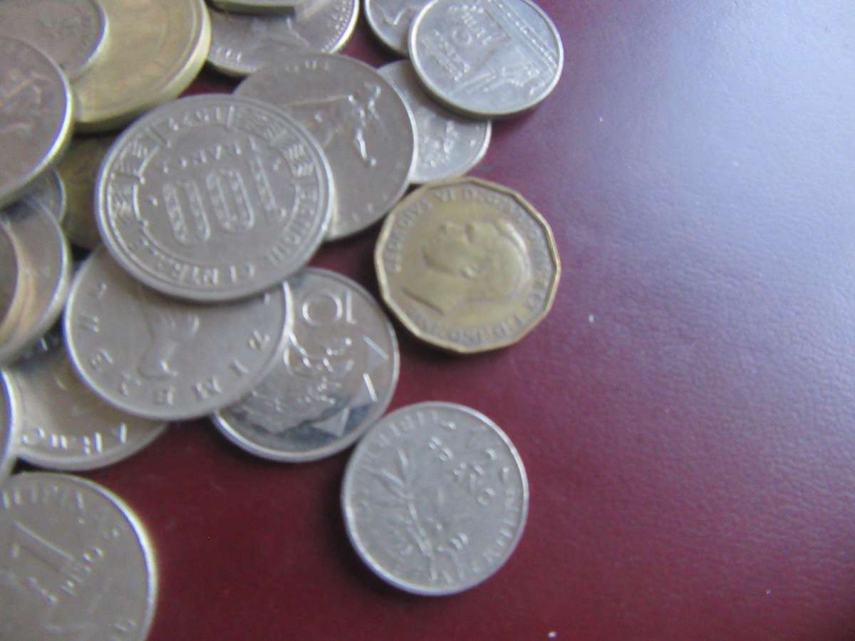 250 international coins