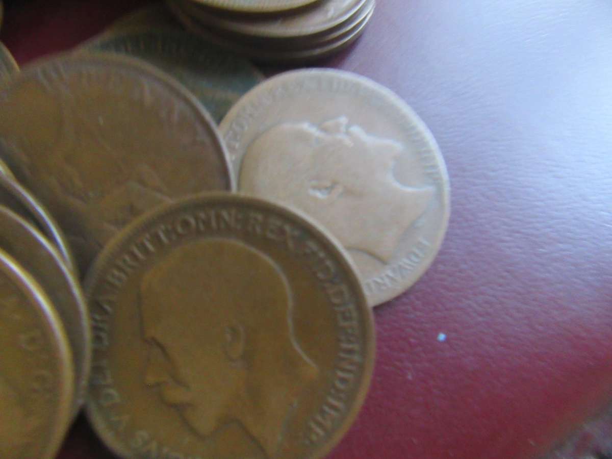 125OLD UK PENNIES