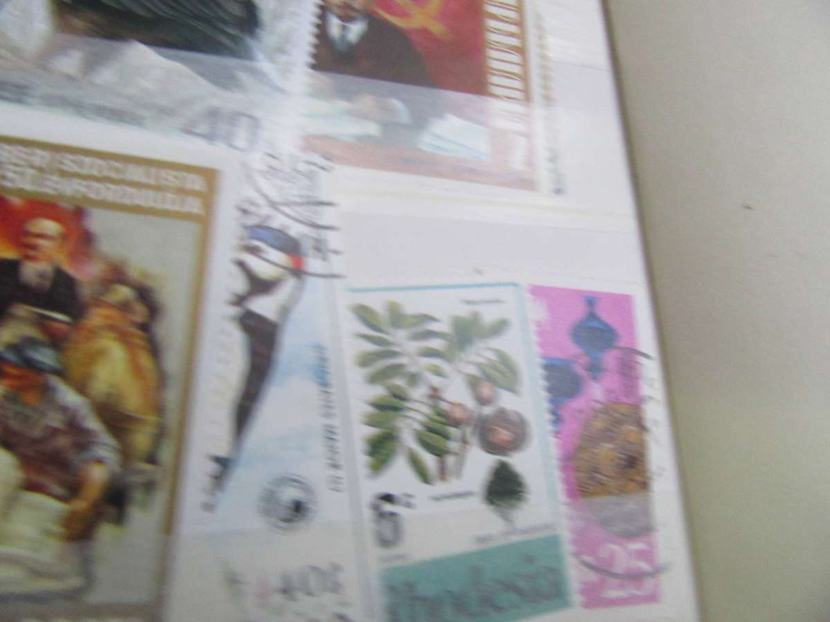 SMALL STAMP ALBUM - 12PAGES FILLED WITH INTERNATIONAL STAMPS - AS PERSCAN- MD