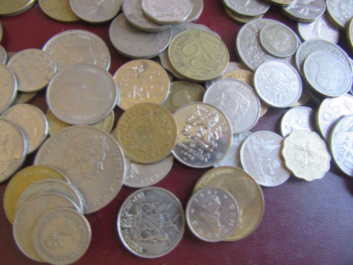 275 WORLD INCL. RSA COINS - BID PER ITEM - LOT4