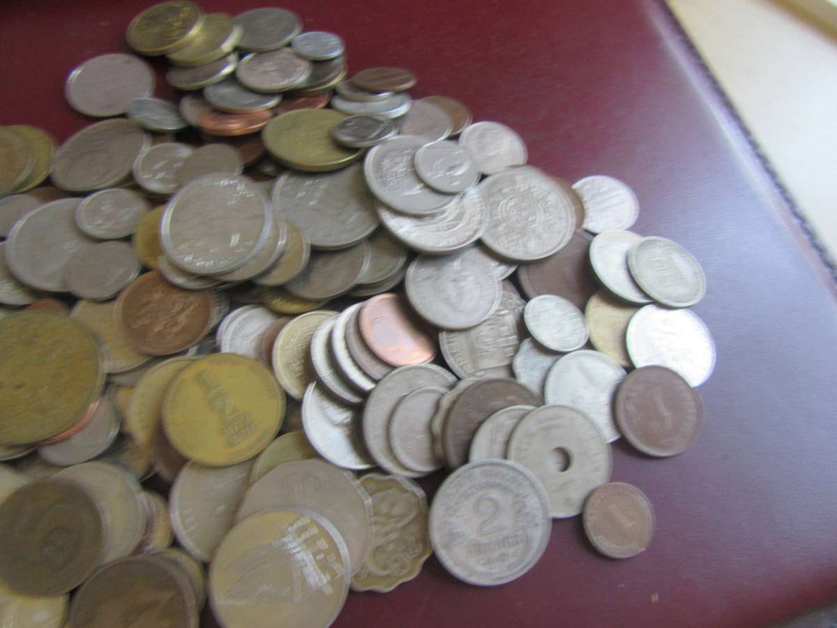 GOOD START FOR THE BEGINNER - 250INTERNATINAL COINS INCL. RSACOINS - AS PER SCAN - BID PER COIN -10