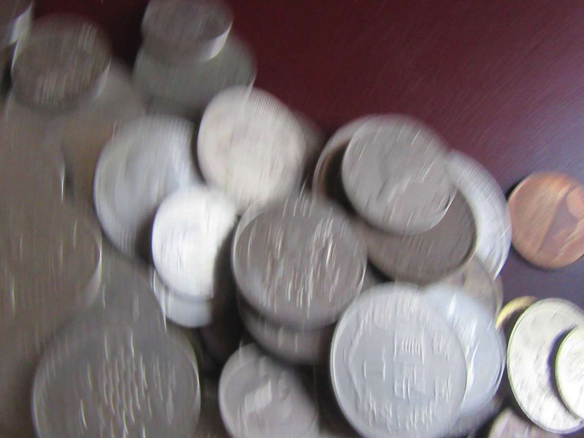 GOOD START FOR THE BEGINNER - 410 INTERNATIONAL COINS INCL. RSA COINS - AS PR SCAN - BID PER COIN11