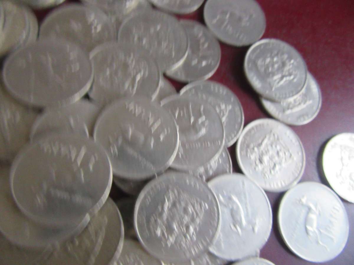 58 ONE RAND COINS WITH COAT OF ARMS - VARIOUS YEARS - AS PER SCAN - BID PER COIN