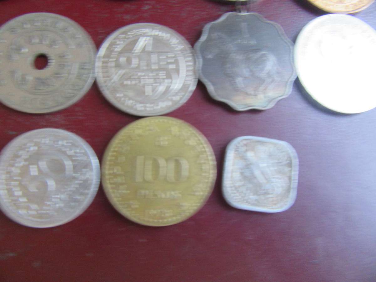 INTERESTING SELECTION OF20 VARIOUS ITEMS - AS PER SCAN - BID PERITEM - CO1