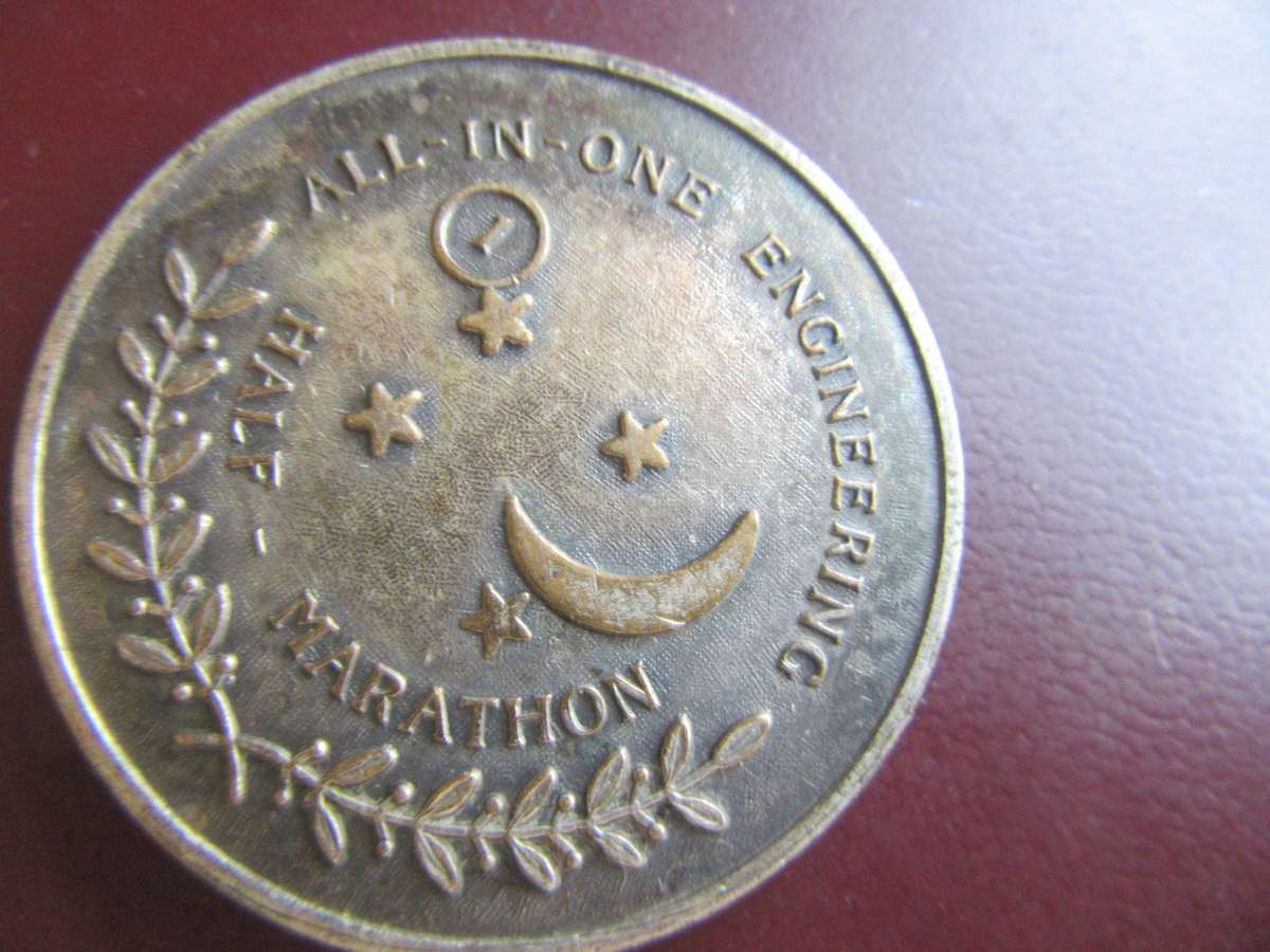 INTERESTING SELECTION OF20 VARIOUS ITEMS - AS PER SCAN - BID PERITEM - CO1