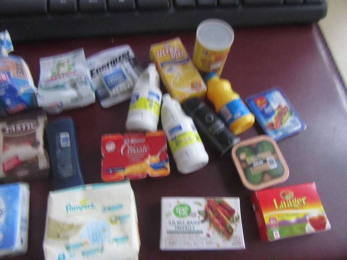 21 CHECKER'S LITTLE SHOP ITEMS - AS PERSCAN - BID PER ITEM