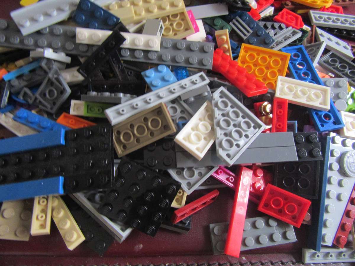 NICELEGO PLATE SELECTION - AS PER SCAN - 800 g - BID PER TWO GRAMS - LE7