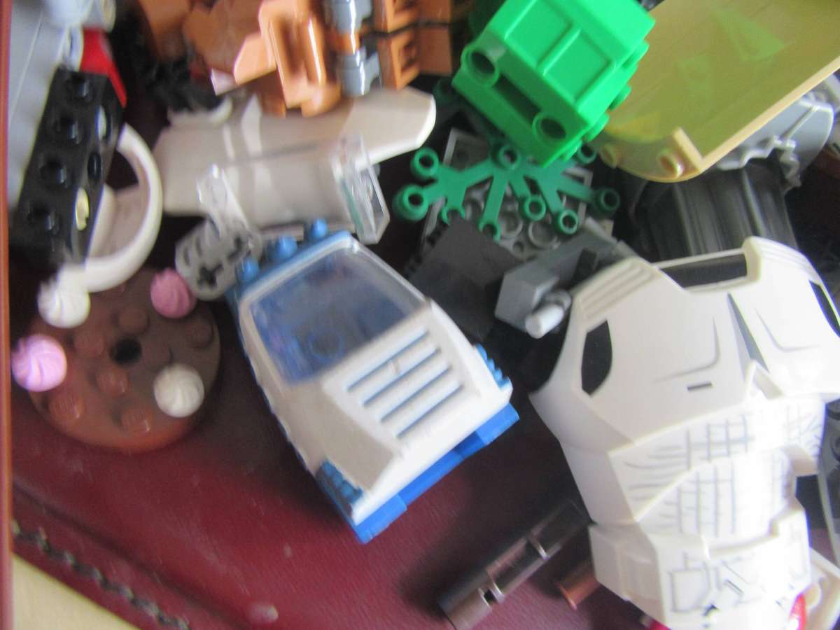 LEGO PARTS FROM PREVIOUSLY ASSEMBLED ITEMS - AS PER SCAN - 650g -