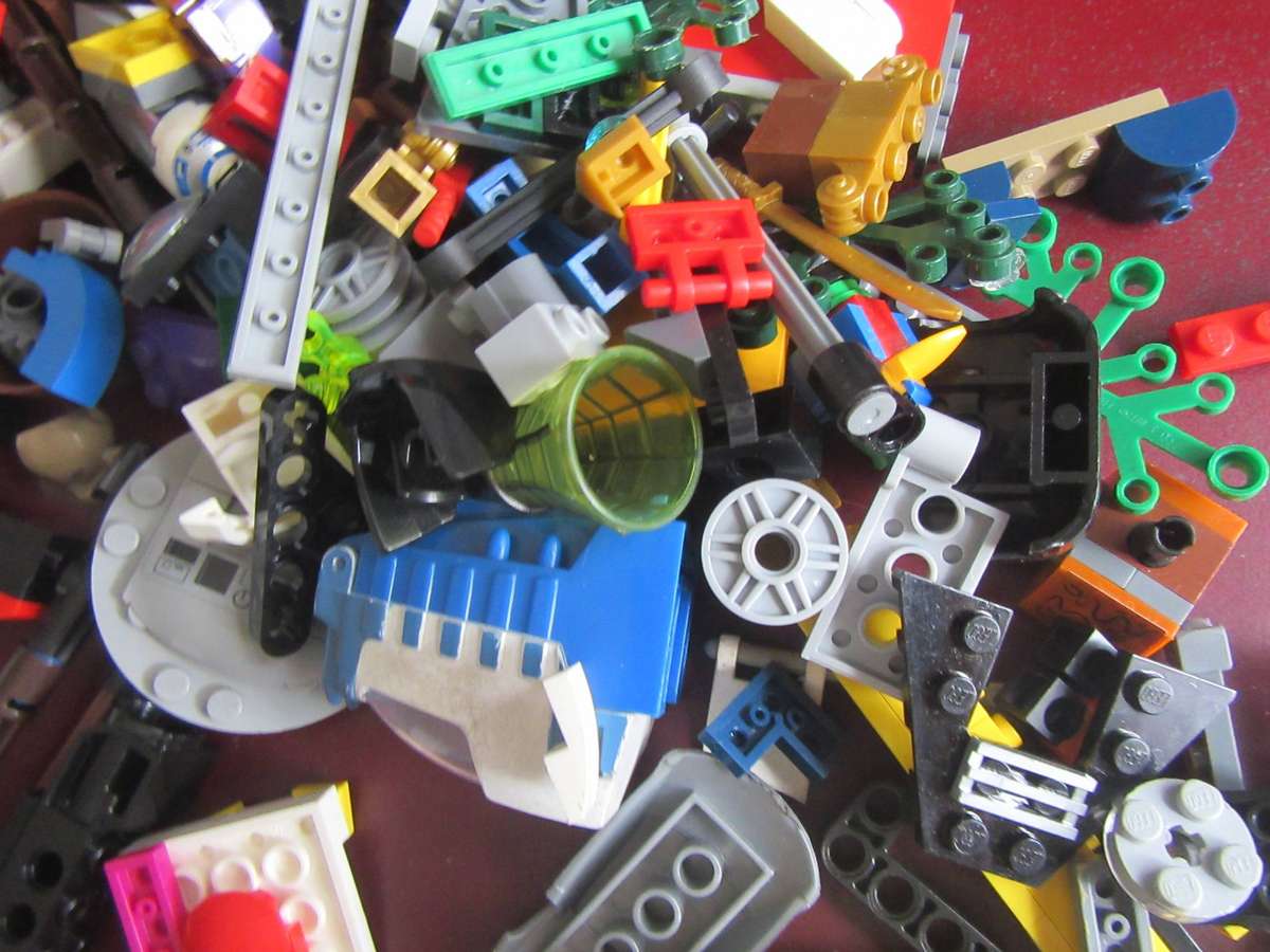 LEGO PARTS FROM PREVIOUSLY ASSEMBLED ITEMS - AS PER SCAN - 650g -