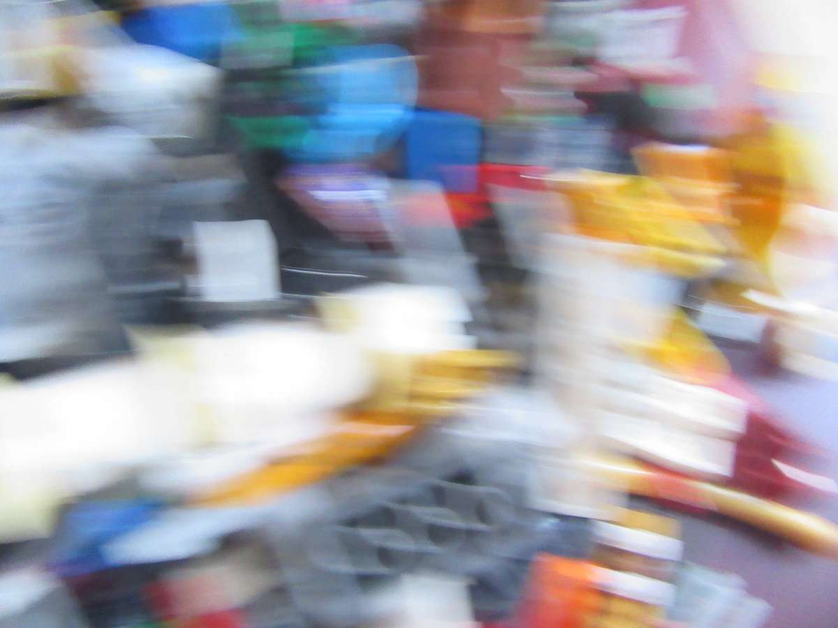 LEGO PARTSFROM PREVIOUSLY ASSEMBLED ITEMS - AS PER SCAN - 700g -LE4 - BID PER TWO GRAMS