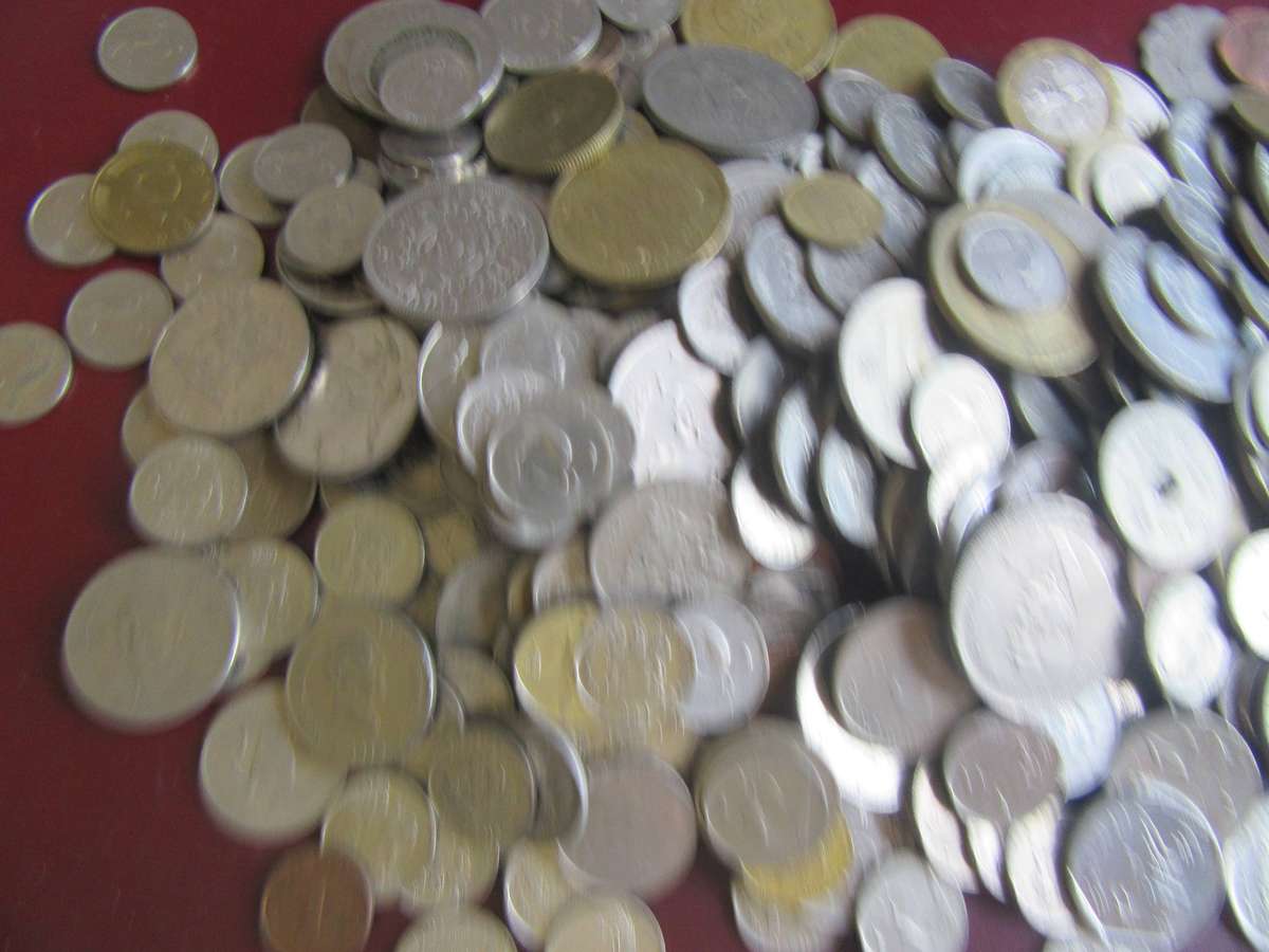 GOOD START FOR THE BEGINNER - 280INTERNATIONAL COINS INCL. RSA COINS - AS PER SCAN -BID PER COIN 1