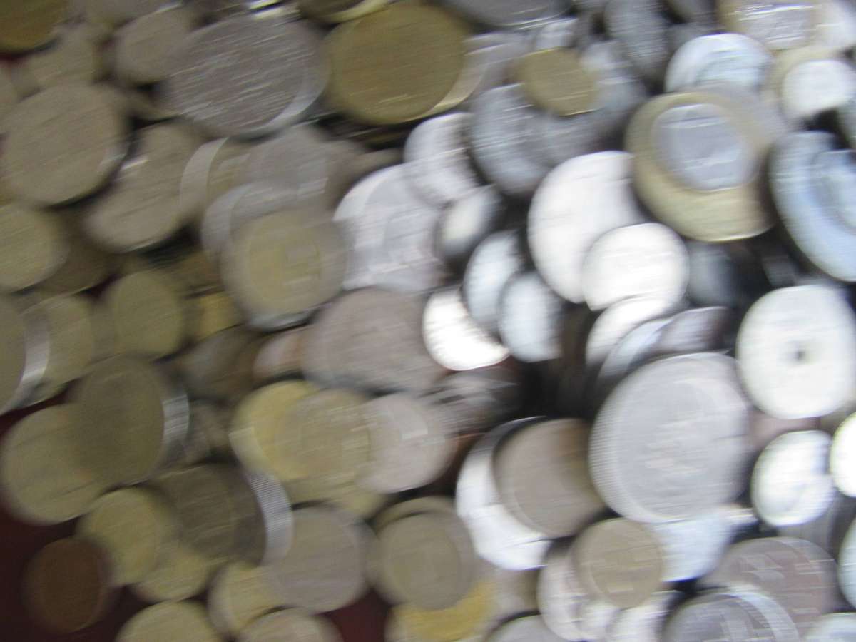 GOOD START FOR THE BEGINNER - 280INTERNATIONAL COINS INCL. RSA COINS - AS PER SCAN -BID PER COIN 1