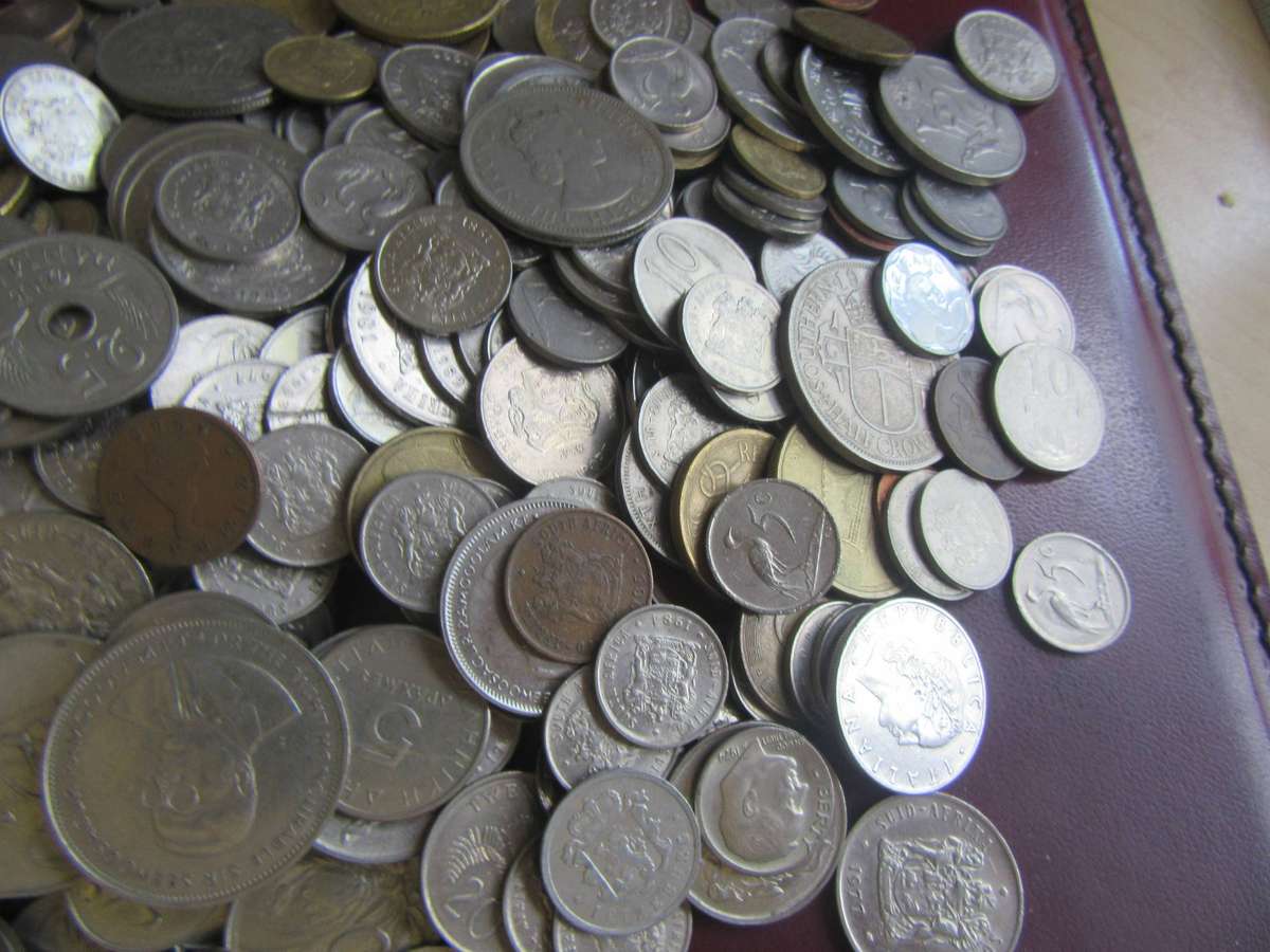 GOOD START FOR THE BEGINNER - 280INTERNATIONAL COINS INCL. RSA COINS - AS PER SCAN -BID PER COIN 1