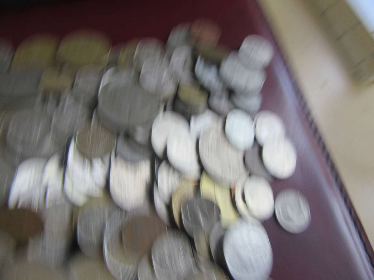 GOOD START FOR THE BEGINNER - 280INTERNATIONAL COINS INCL. RSA COINS - AS PER SCAN -BID PER COIN 1