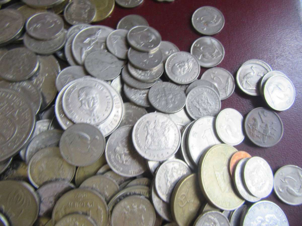 GOOD START FOR THE BEGINNER - 280INTERNATIONAL COINS INCL. RSA COINS - AS PER SCAN -BID PER COIN 1