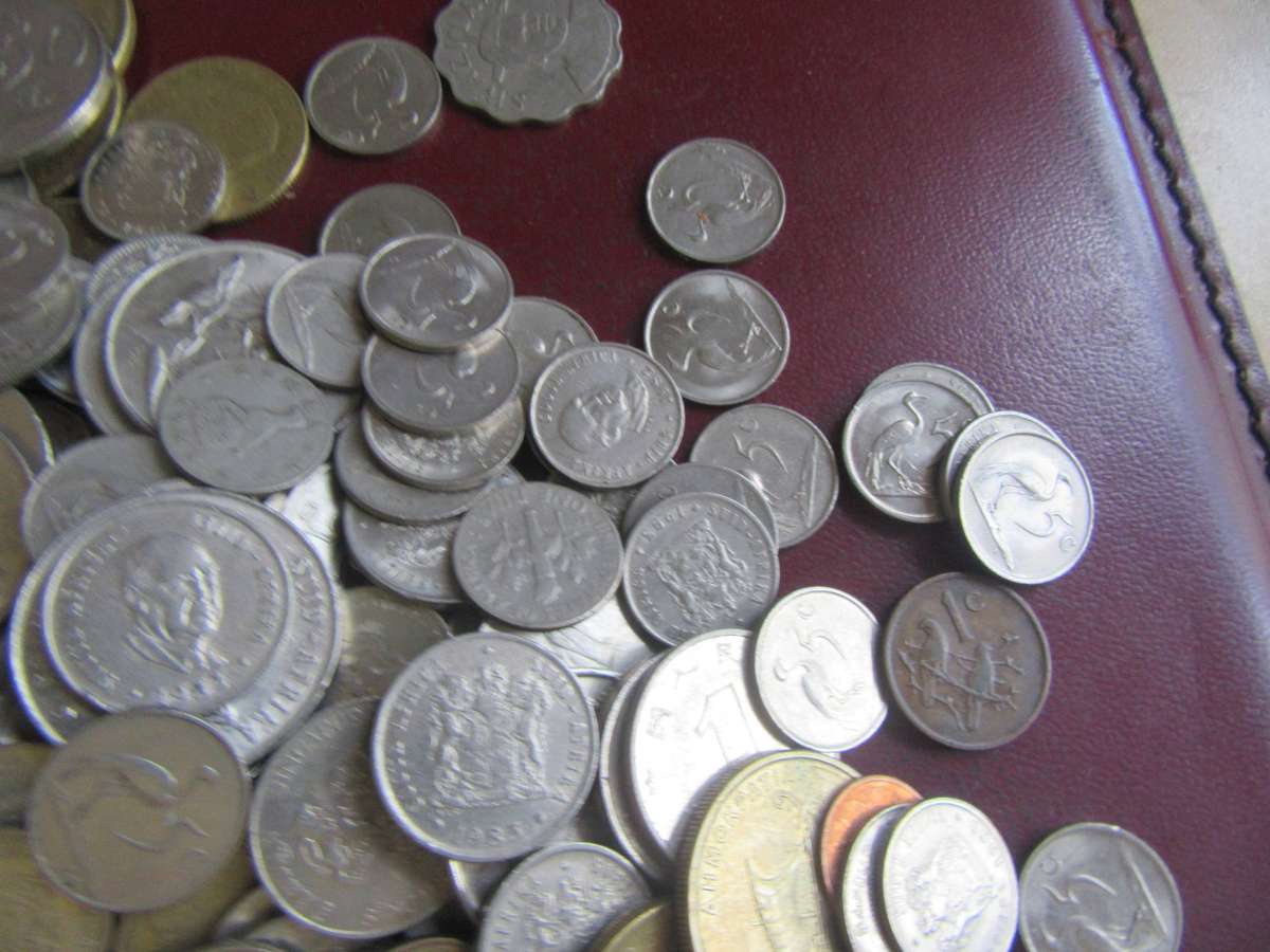 GOOD START FOR THE BEGINNER - 280INTERNATIONAL COINS INCL. RSA COINS - AS PER SCAN -BID PER COIN 1