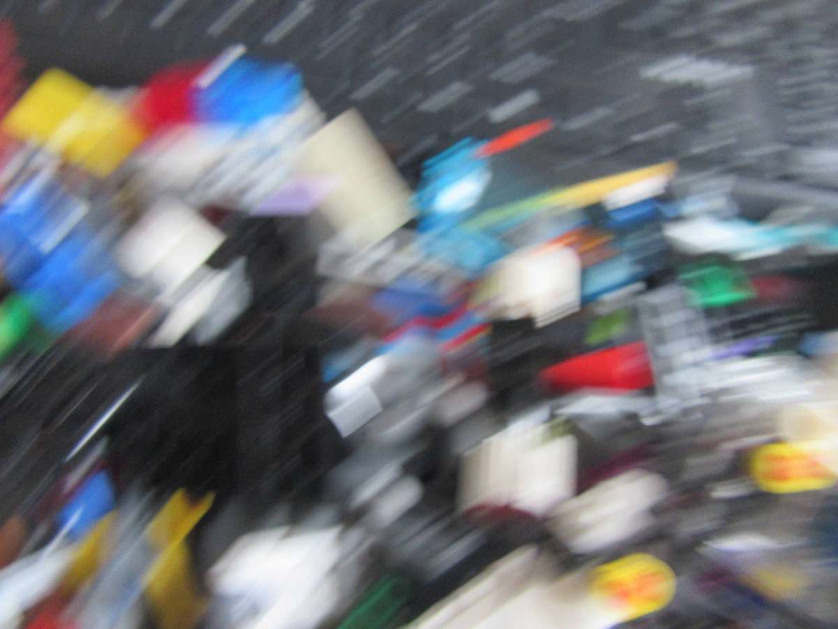 LEGO PARTS FROM PREVIOUSLY ASSMBLED ITEMS AS PERSCAN - 840 g - LE6