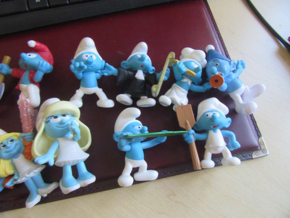 SMURF SELECTION - 13 VARIOUS - BID PER ITEM